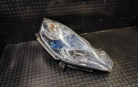 Nissan Leaf I (ZE0) Headlight/headlamp E1313057R E1313057 13057020100