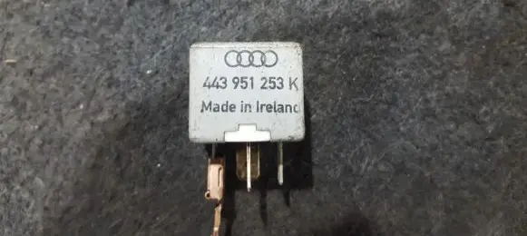 Audi A4 S4 B5 8D Other relay 443951253k 899512000