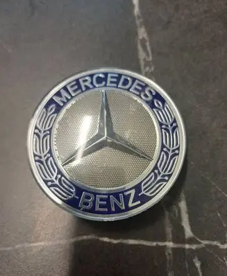 Mercedes-Benz E W212 Original wheel cap A1704000025