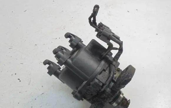 Toyota Starlet (P80) IV Ignition distributor 