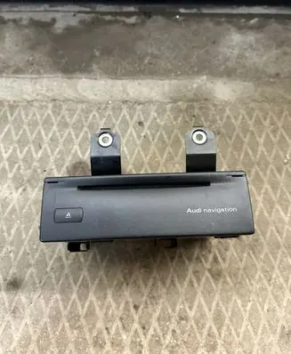 Audi A3 S3 8P Navigation unit CD/DVD player 4B0919887E 7612002007