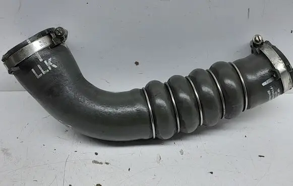 Intercooler hose/pipe