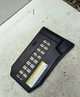 Audi Q7 4L Battery box tray cover/lid 7L0864643B