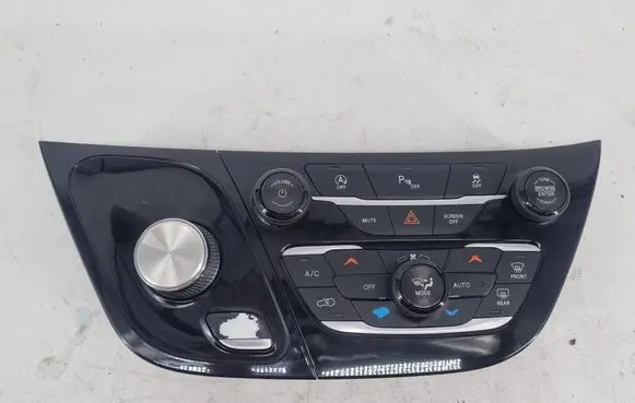 Chrysler Pacifica Climate control unit P6EV471X8AB T214720024 P68240089AJ