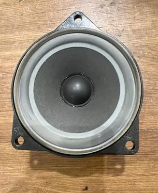BMW 5 E60 E61 Front door speaker 9143153 61928910