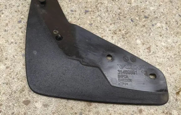 Volvo XC40 Rear mudguard 31469591