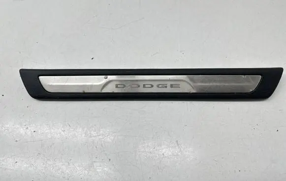 Dodge Durango III Front sill trim cover 1SZ56DX9AA
