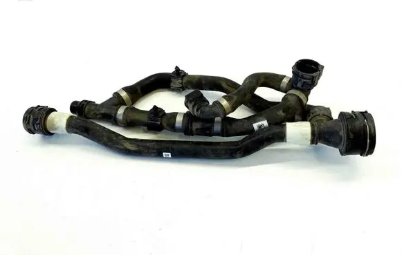 BMW i4 Engine coolant pipe/hose 9475683