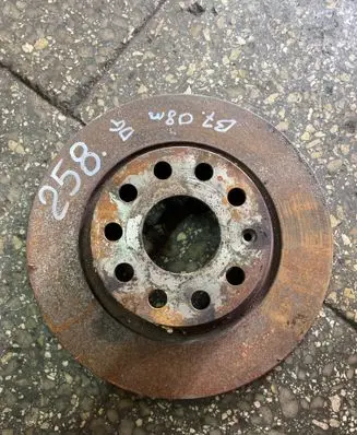 Volkswagen PASSAT B7 Rear brake disc