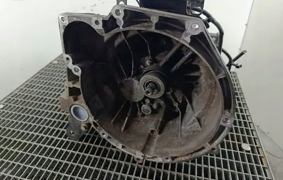Ford Fiesta Manual 5 speed gearbox 8A6R7002HB