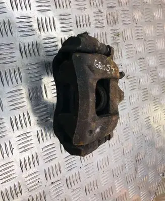 Toyota Auris 150 Front brake caliper