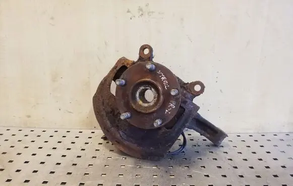 Nissan X-Trail T31 Front wheel hub