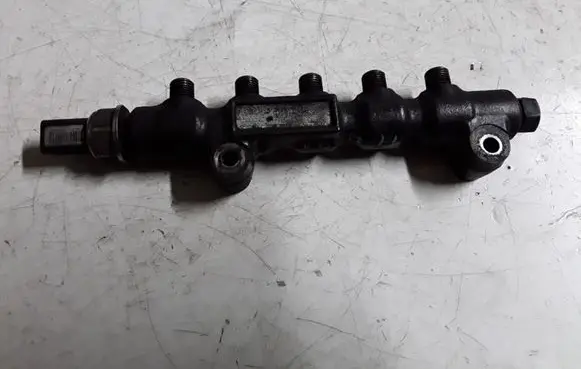 Ford Focus C-MAX Fuel main line pipe