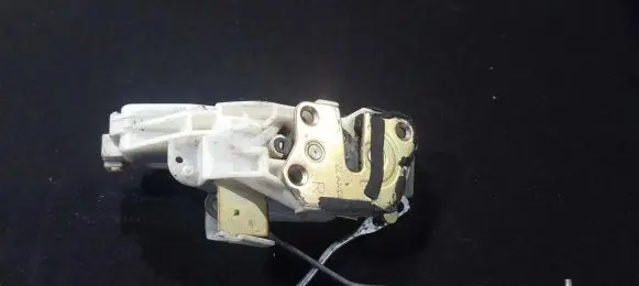 Mitsubishi Space Gear Front door lock