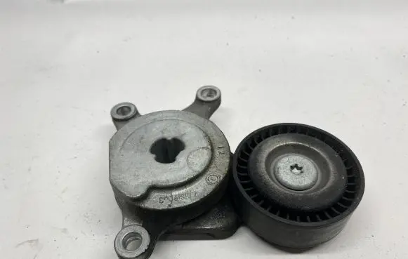 Mercedes-Benz CLA C117 X117 W117 Generator/alternator belt tensioner A2702000370