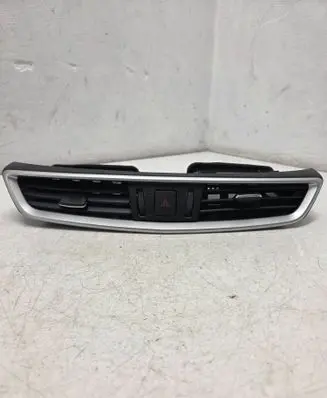 Nissan X-Trail T32 Dash center air vent grill 687504CE0A PG05ELZ08 PG05LZ08