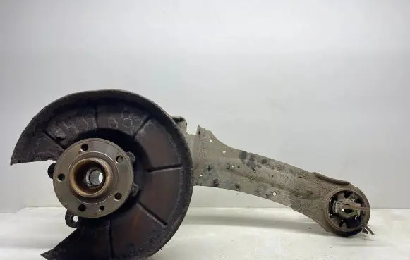 Volvo XC60 Rear wheel hub spindle/knuckle 7G915A969VAE