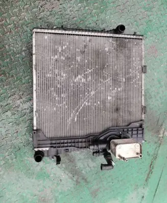 BMW X5 E53 Coolant radiator 7788387