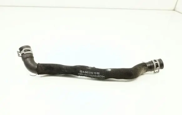Mercedes-Benz B W245 Breather hose/pipe A6400101382