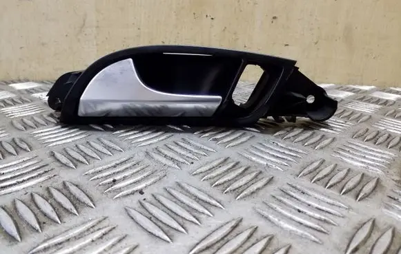 Audi Q7 4L Rear door interior handle 4L0837019