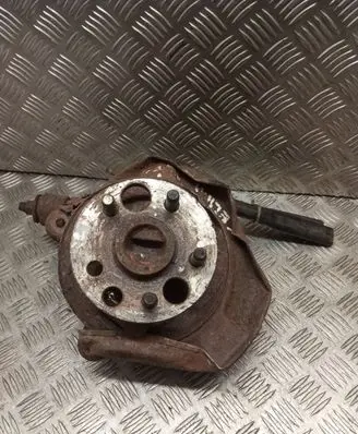 Toyota Celica T180 Rear wheel hub 