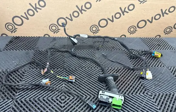 Peugeot 3008 II Front door wiring loom 9829066780