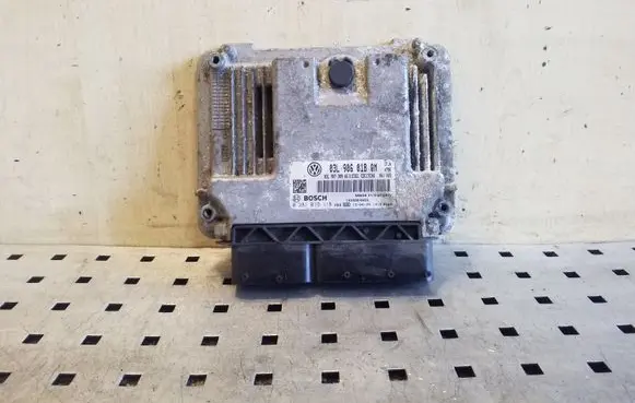 Skoda Yeti (5L) Engine control unit/module 03L906018QM 0281019118