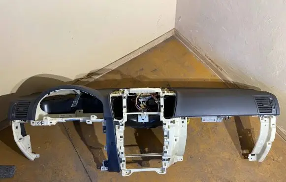 KIA Sorento Dashboard 847103e010gw