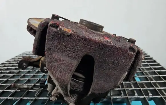Opel Zafira B Front brake caliper IMPRK1362827