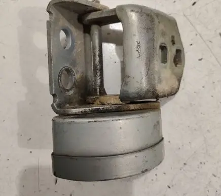 Renault Megane II Rear door lower hinge