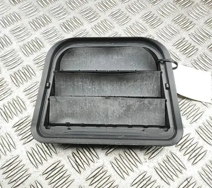 Volvo XC90 Quarter panel pressure vent 31369380