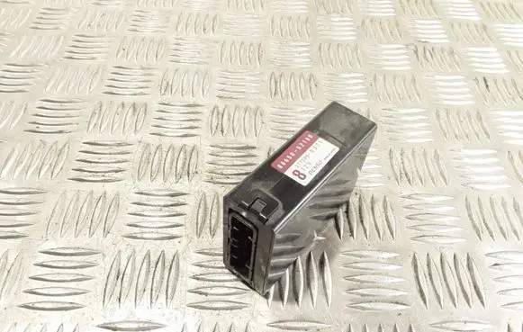 Toyota Yaris Other control units/modules 8865052180 2772000371