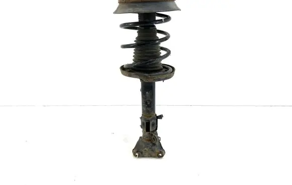Mercedes-Benz C W203 Front shock absorber with coil spring A2033211084 04772107