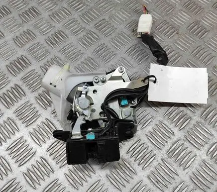 Lexus RX 450H Tailgate/trunk/boot lock/catch/latch 6935048071