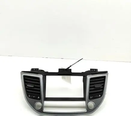 Hyundai Tucson TL Dashboard air vent grill cover trim 84740D7900 97420C7900