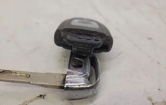 Audi A4 S4 B8 8K Ignition key/card 8T0959754D