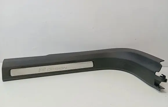 Volvo XC60 Front sill trim cover 31448015