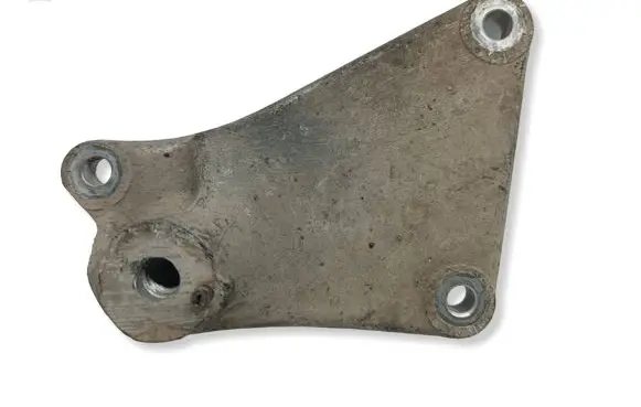 Mercedes-Benz Vaneo W414 Engine mounting bracket A6682230104 6682230104