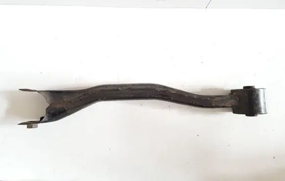 Rear control arm