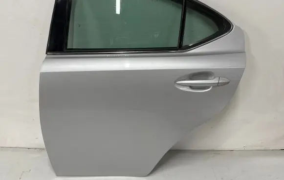 Lexus IS 220D-250-350 Rear door