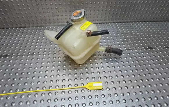 Nissan X-Trail T31 Fuel expansion tank S25165816 21435JG70A