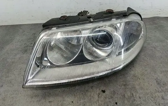 Volkswagen PASSAT B5.5 Headlight/headlamp 3411109L