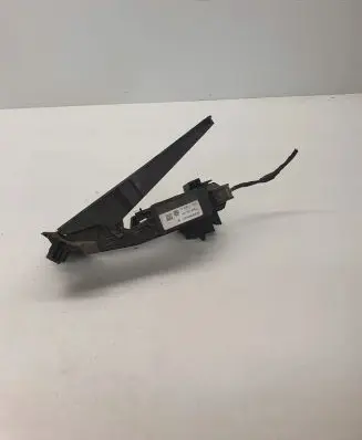 Volkswagen PASSAT B5 Accelerator throttle pedal 3C1721503L