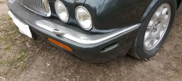 Jaguar XJ X308 Under headlight/headlamp trim 4651AF GREEN