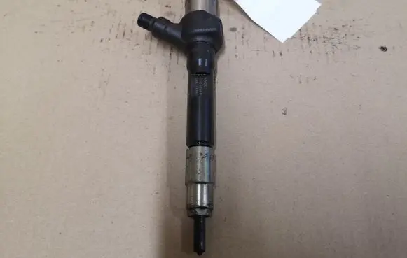 Mazda 6 Fuel injector R2AA 13H50