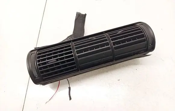 Audi A4 S4 B5 8D Dash center air vent grill 8d1820951