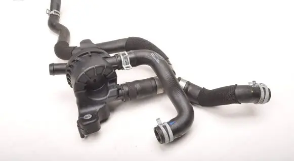 Volvo XC40 Engine coolant pipe/hose 31493272