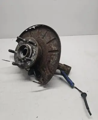 Land Rover Freelander Front wheel hub spindle knuckle