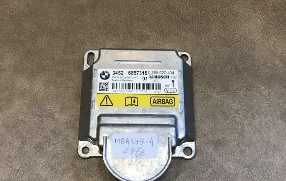 BMW 7 F01 F02 F03 F04 Airbag control unit/module 6857315
