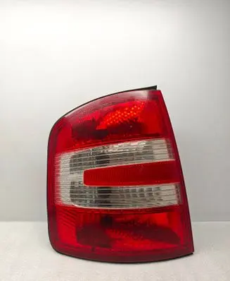 Skoda Fabia Mk1 (6Y) Rear/tail lights 6Y9945111B 6Y9945095E